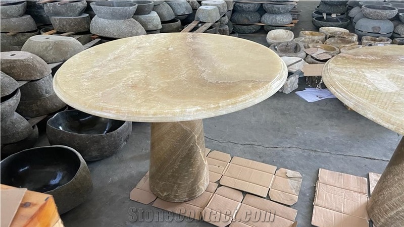 Full Polished Onyx Table