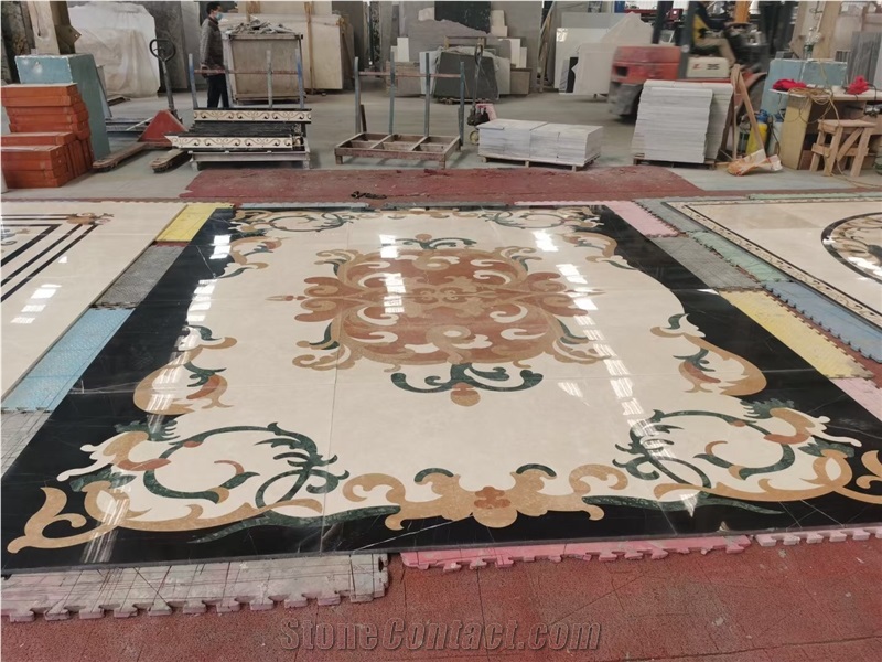 Crema Marfil With Green Marble Floor Waterjet Medallions