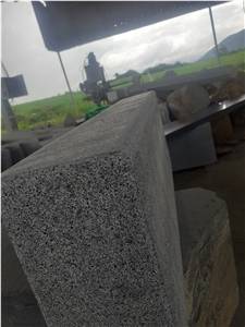 G654 Dark Grey Granite Kerbstones