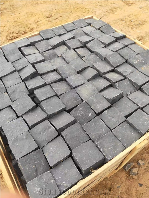 Black Basalt Split Cobble Stone Paving Stone