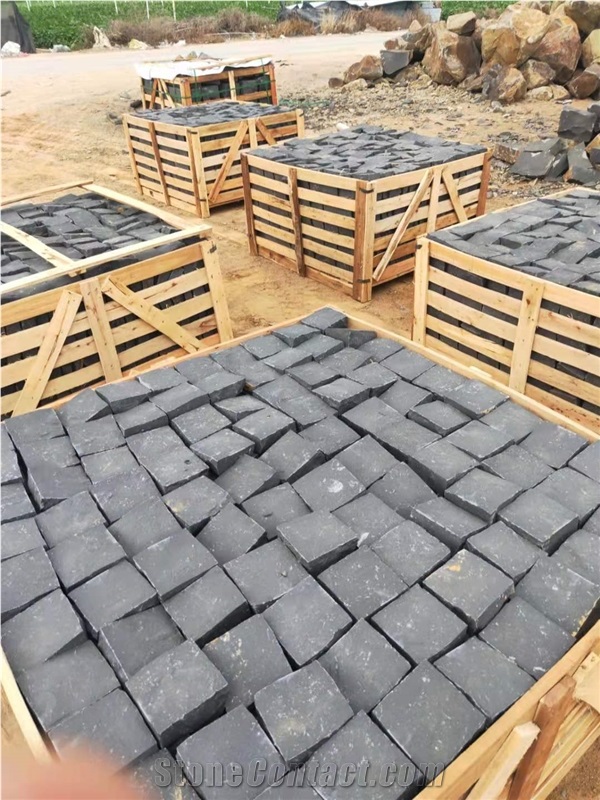 Black Basalt Split Cobble Stone Paving Stone