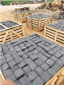 Black Basalt Split Cobble Stone Paving Stone