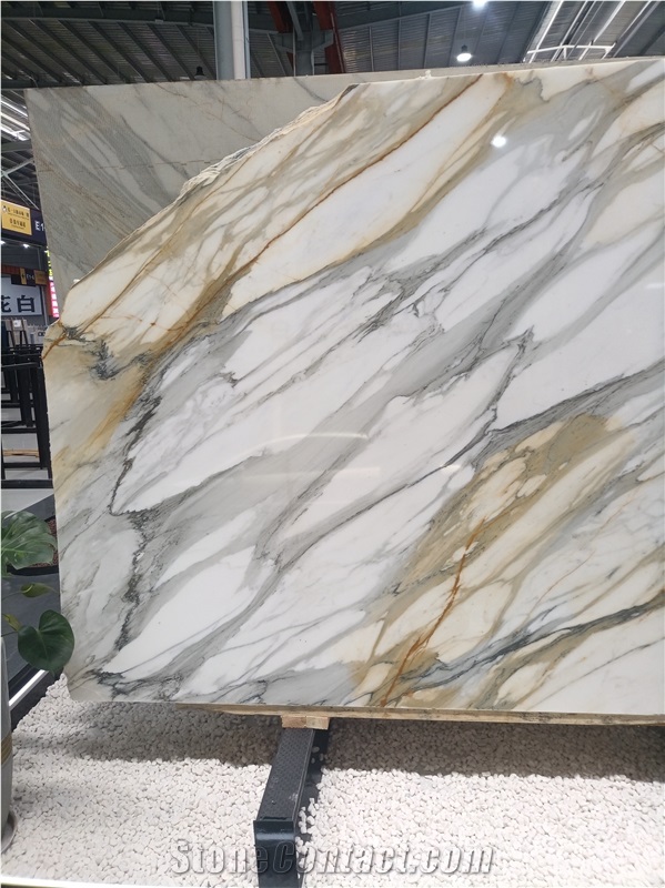 Italy Origin Book Matching Calacatta Gold Marble Slabs Tiles