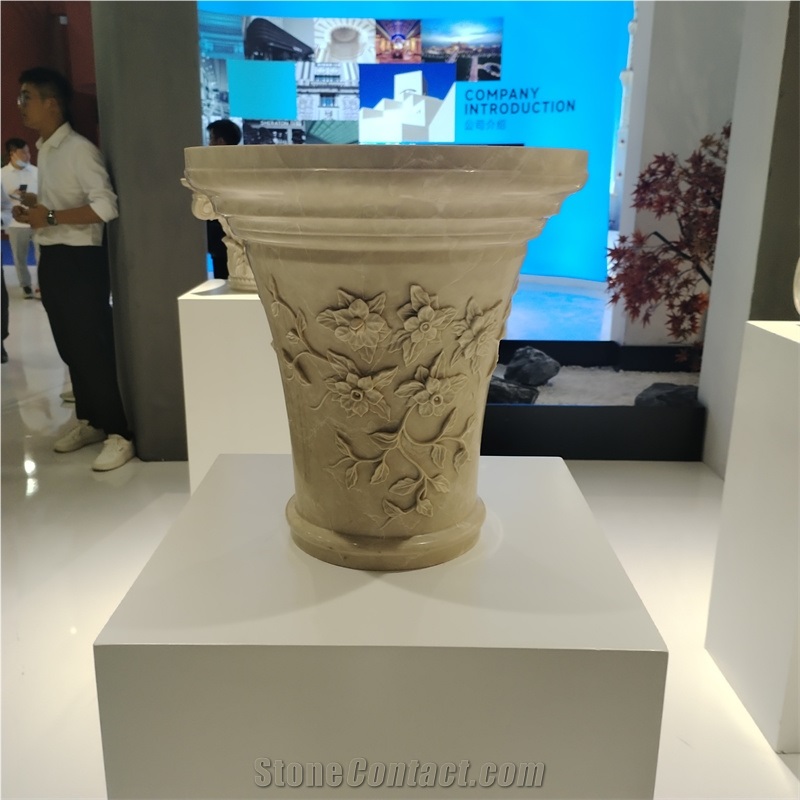 White Marble European Style Column Tops With Carving Flowers