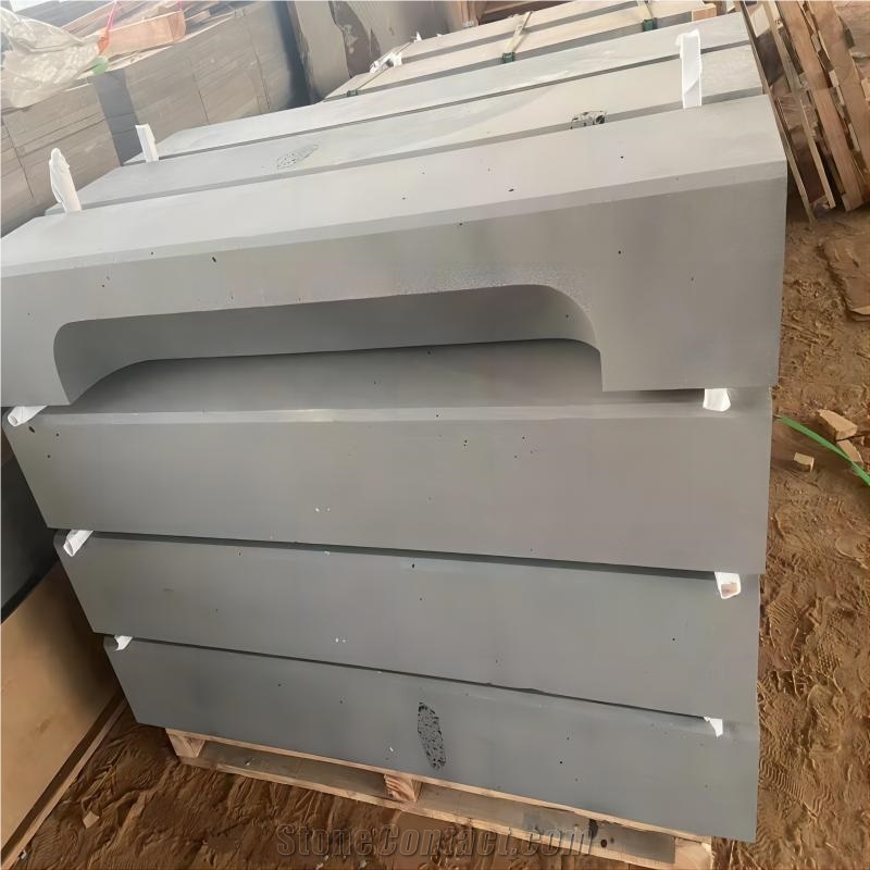 Factory Source Zhanjiang Grey Basalt Side Kerbstone