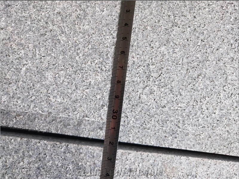 Original G654 Machine Cut Flamed Granite Road Kerbstone