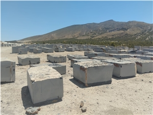 Sahara Noir Marble Blocks