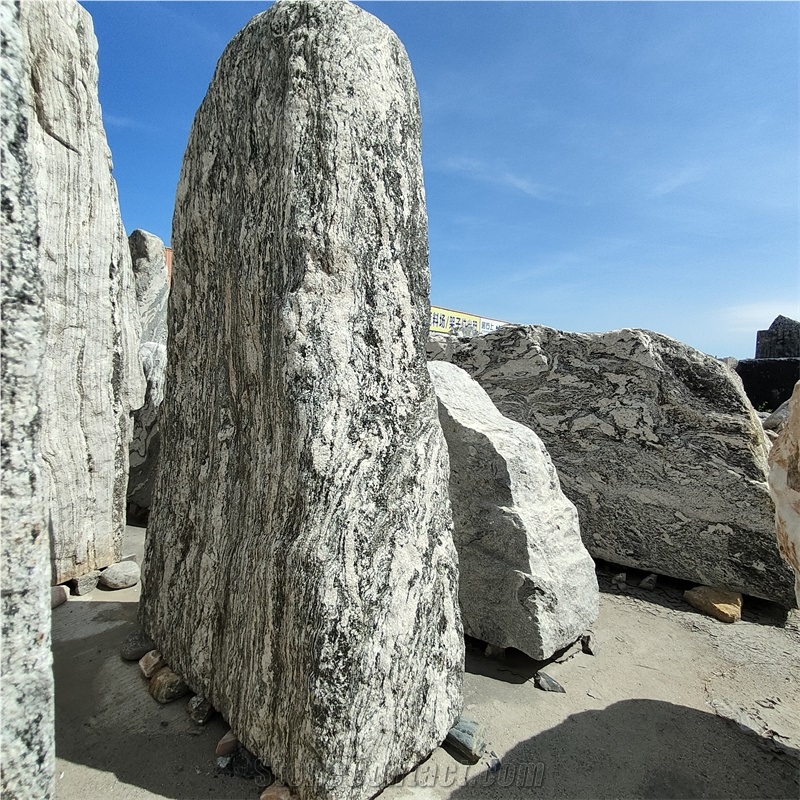 Grey Stone Landscape Boulder For Garden Decoration