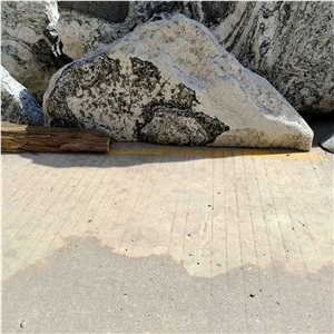 Natural Small Size Mount Tai Rockery For Garden Ornaments