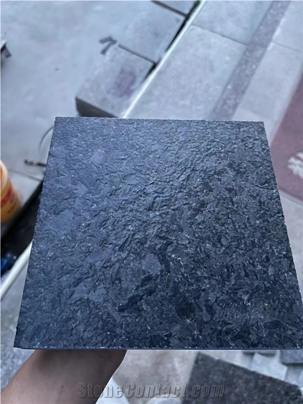 Angola Black