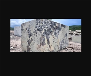 Alba Granite Blocks