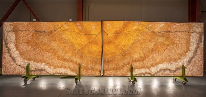 Giollaleta Onyx Slabs