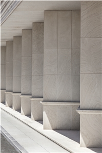 Crema Universo Limestone