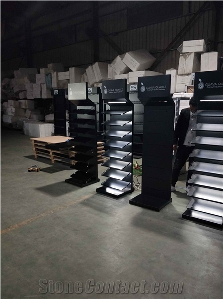 Quartz Tower Metal Rack