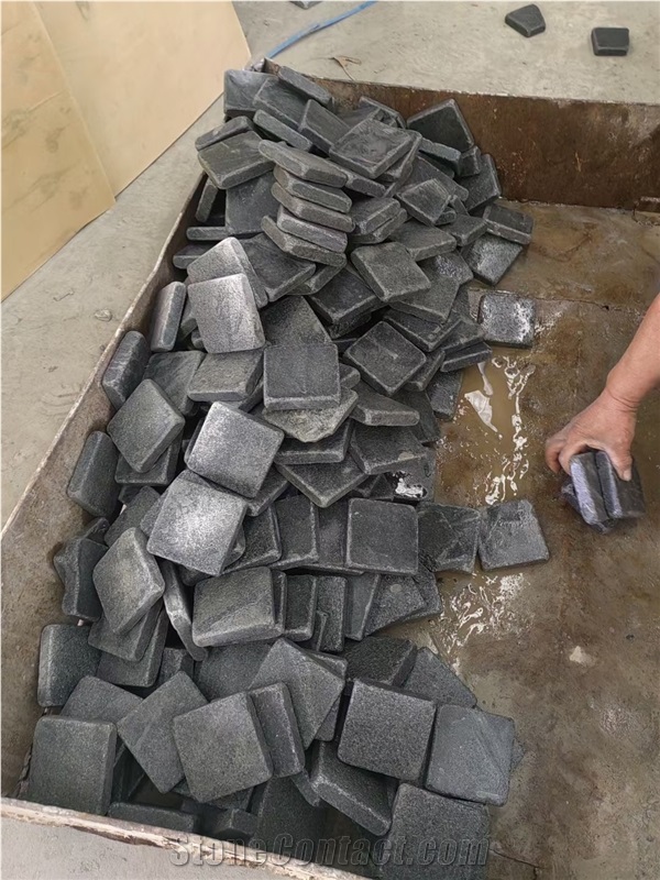 Granite Cubes