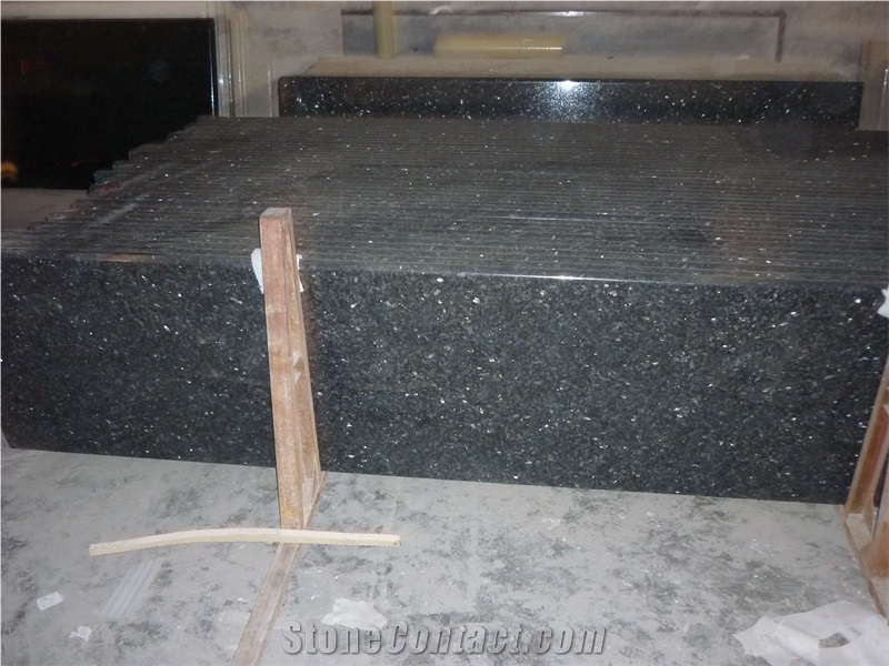 High Grade Emerald Pearl Green Granite Slabs