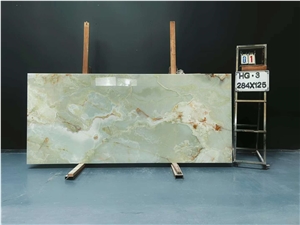 Luxury Natural Stone Luster Bright Green Onyx Slabs