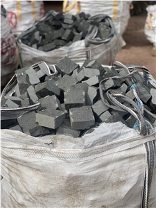 Antik Nero Gabbro Cobble Stone