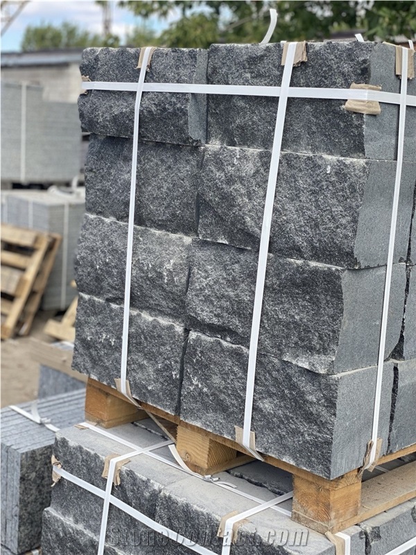 Antik Nero Gabbro Mushroomed Masonry Stone