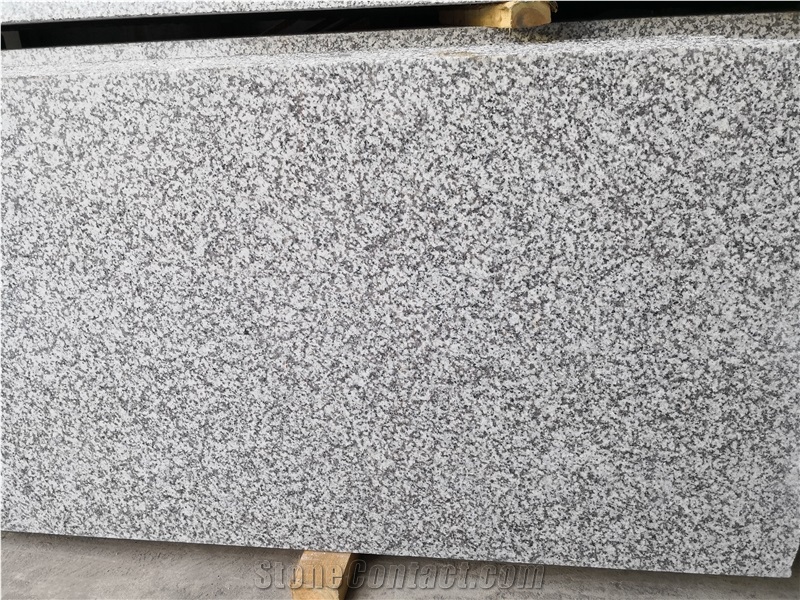 China Padang Crystal White Granite Slab Tile
