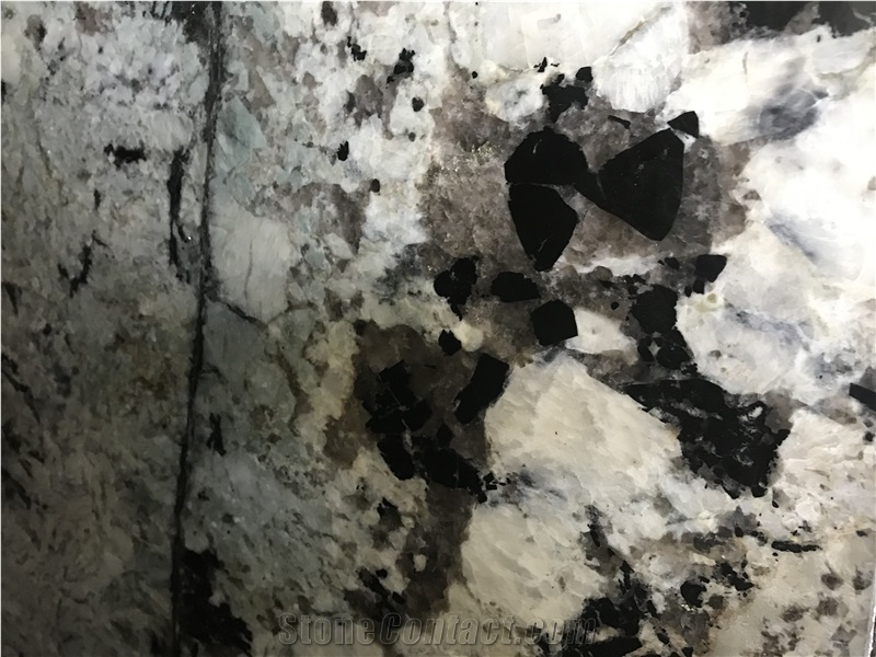 New Peacock Green Granite Polished Slabs