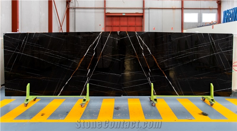 Sahara Noir Marble Slabs