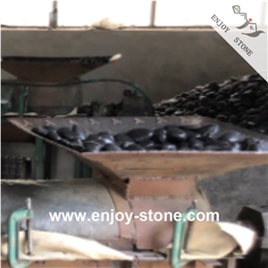 Polished Mixed Size Black Pebble Stone For Walkway/Road