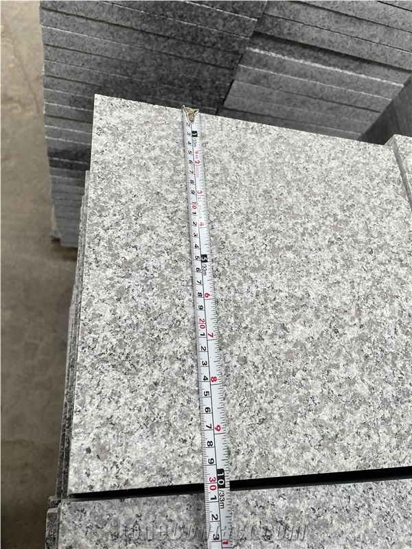 G623 Granite Outdoor Floor Tiles 30Mm Thick