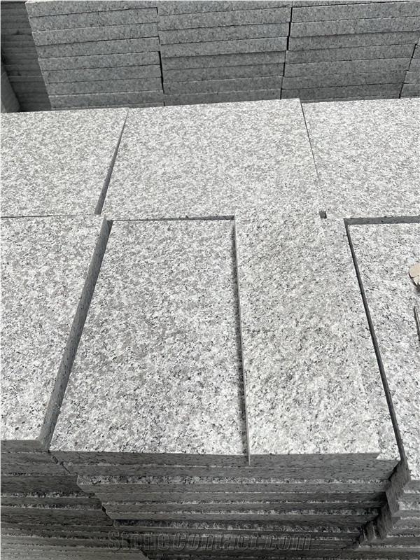 G623 Granite Outdoor Floor Tiles 30Mm Thick