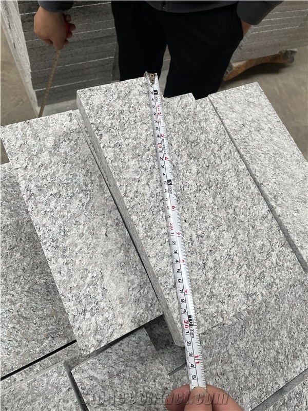 G623 Granite Outdoor Floor Tiles 30Mm Thick