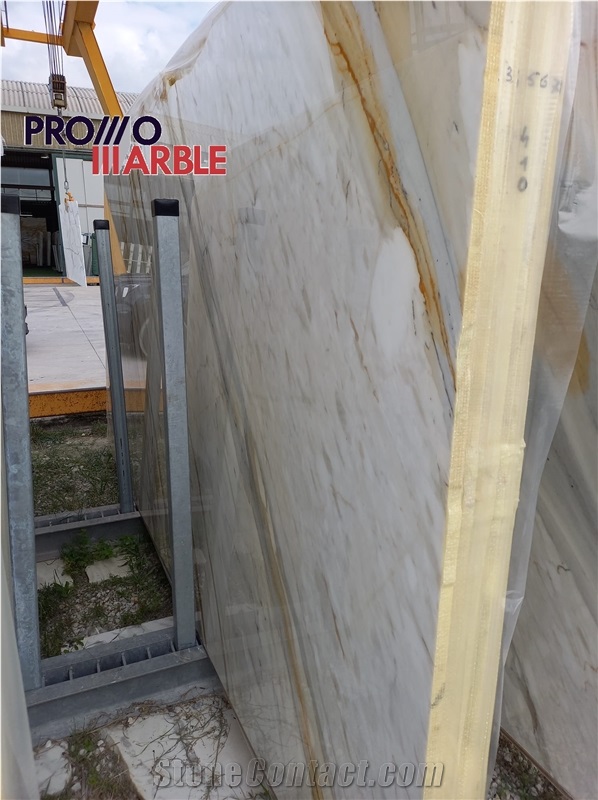 Calacatta Borghini Marble Slabs