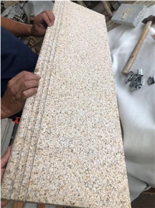 Chinese Granite  G682 Bushhammer Steps