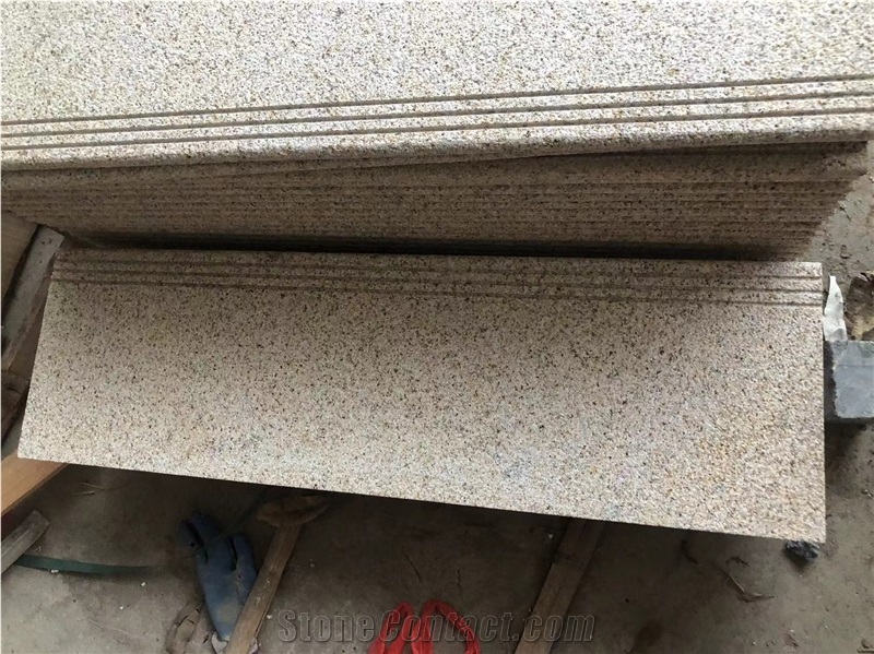 Chinese Granite  G682 Bushhammer Steps