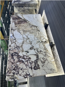 Calacatta Viola Marble Slabs