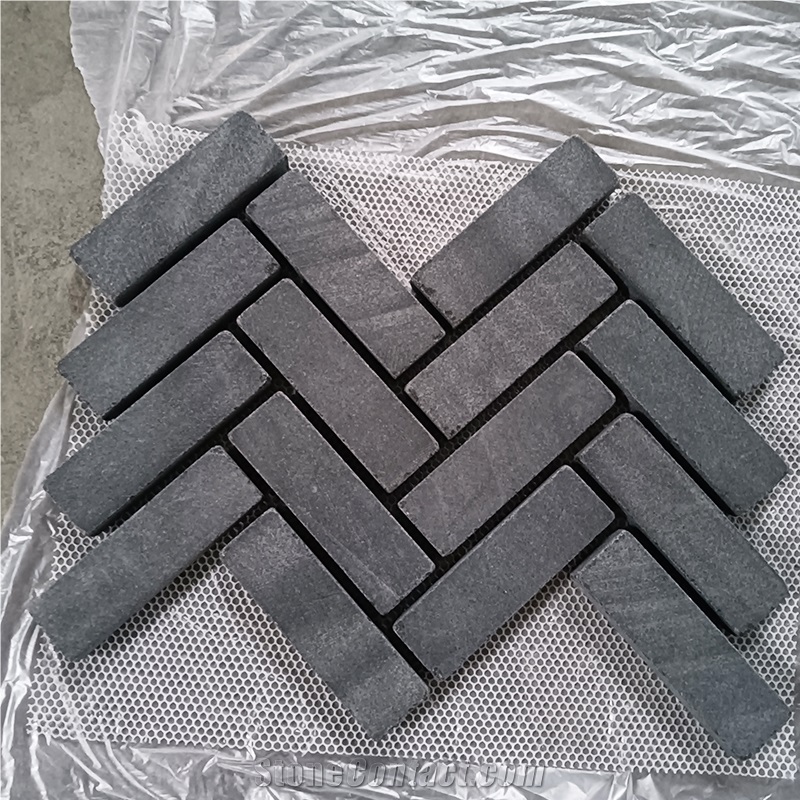 Black Granite Paving Stone 3CM Tumbled Surface For Driveway