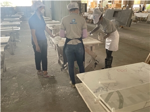 Viet Nam White Calacatta Kitchen Top For Commercial Projects