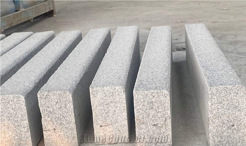 Egyptian Kerbstones Granite, Curbstone