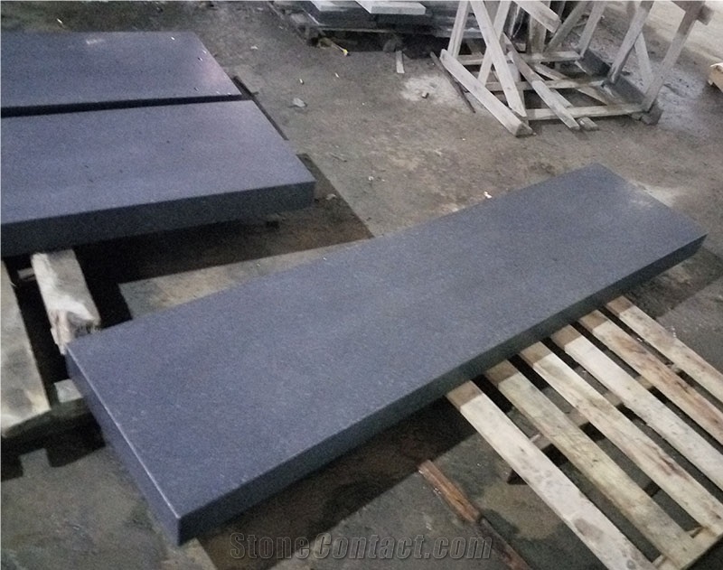 G684 Black Basalt Tile Honed