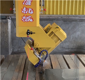 Bridge Saw Making Kitchen Countertop Cutting, Drilling, Profiling