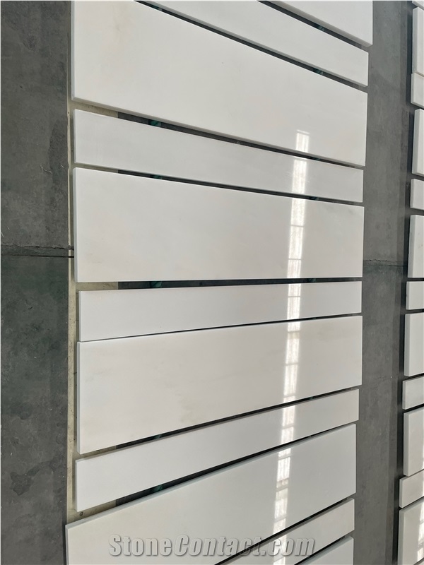 China Sichuan Pure White Marble Treads Of Stairs