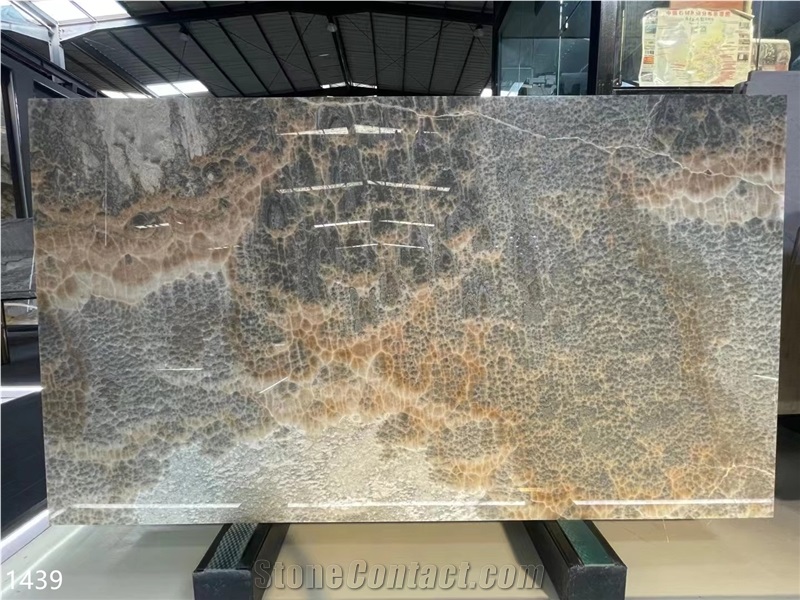 Black Cloud Onyx Slabs Bookmatched Turn Light Wall Tile