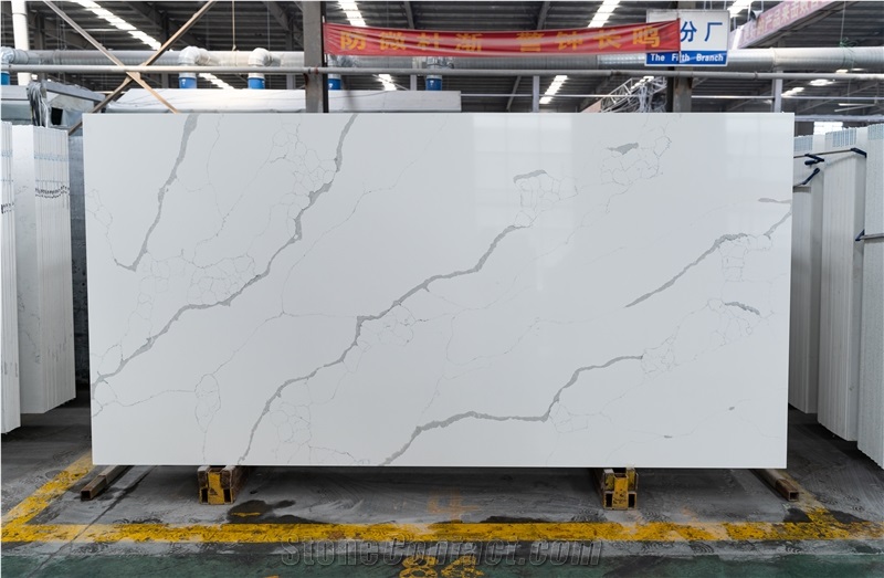 Hot Sale Aritificial Calacatta Quartz Slabs For Interior Use
