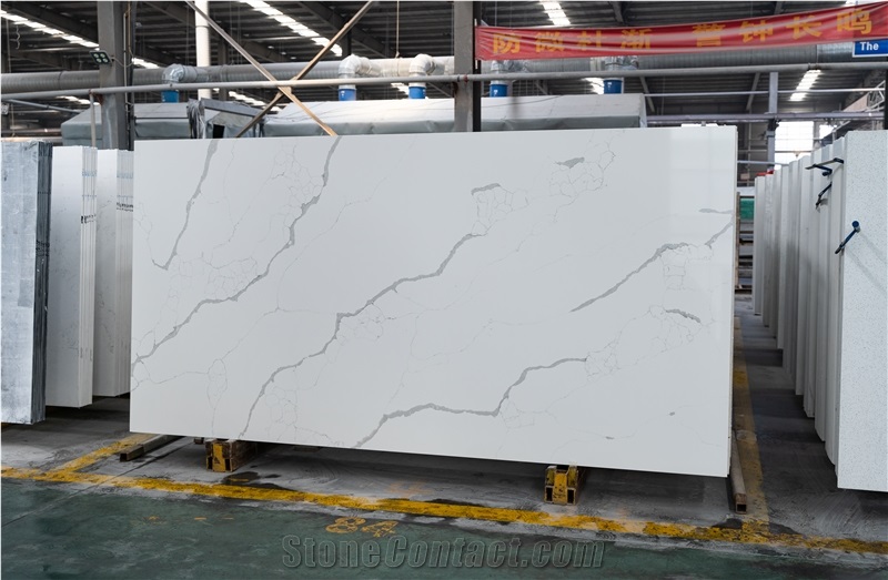 Hot Sale Aritificial Calacatta Quartz Slabs For Interior Use