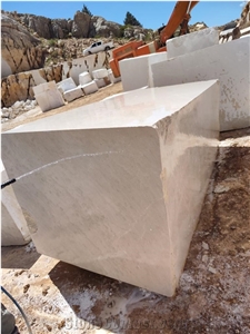 Ermenek Beige Marble Blocks