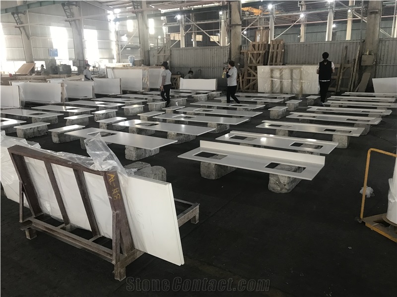 Ice White Vietnam Quartz Multi Family Kitchen Countertop