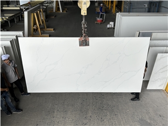 Vietnam White Calacatta Quartz Slabs With Grain-Free Base