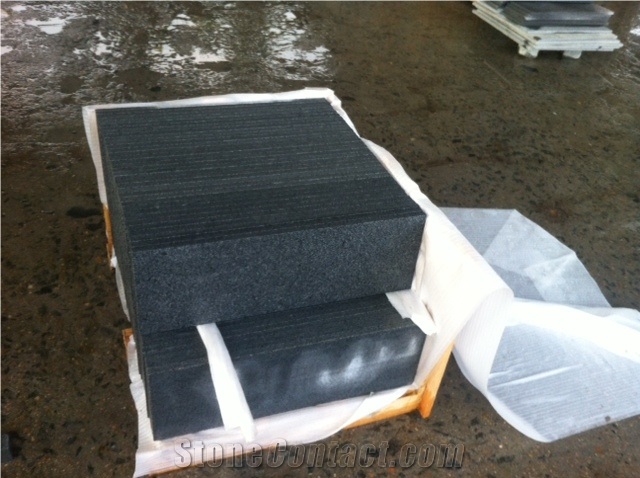 Fuding Granite G684 Flamed Tiles
