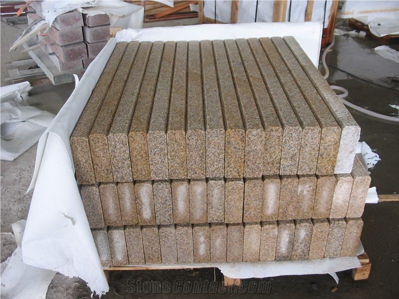 G682 Yellow Rusty Granite Kerbstone Bushhammered