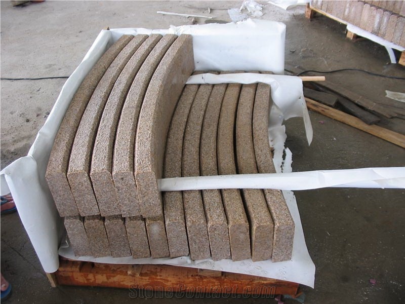 G682 Yellow Rusty Granite Kerbstone Bushhammered