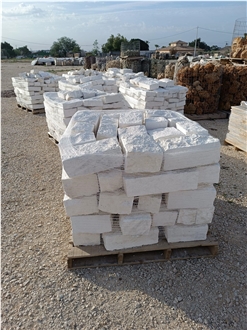Caliza Blanco Dry Wall Stone